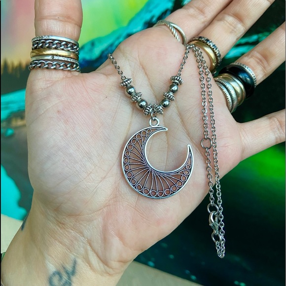 Crecent moon necklace and earrings . Silver boho set lunula moon design - Picture 9 of 13